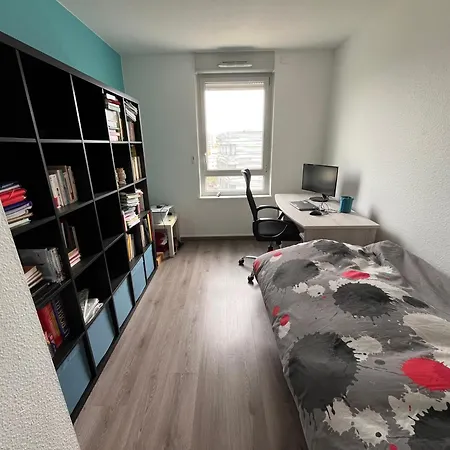 Privée Avec Bureau Séjour chez l'habitant *
