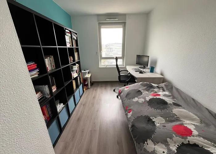 Privée Avec Bureau Séjour chez l'habitant *